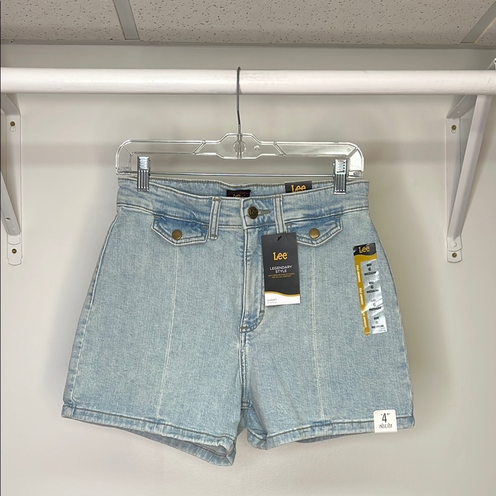 NWT Lee Light Blue Stretchy Denim‎ Shorts- 6